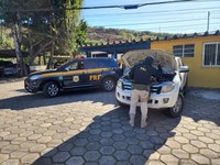 Em Teófilo Otoni (MG), PRF prende idoso conduzindo veículo produto de crime