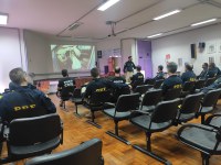 PRF realiza treinamento de condução veicular para as forças de segurança em Minas Gerais