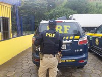 PRF prende foragido da justiça em Itaobim (MG)
