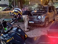 Renegade roubado em Niterói (RJ) é recuperado pela PRF na BR 262 em Manhuaçu (MG)