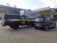 VW Fox com queixa de furto é recuperado na BR 116 pela Polícia Rodoviária Federal
