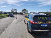PRF detém dois saqueadores de carga na rodovia Fernão Dias em Pouso Alegre(MG)