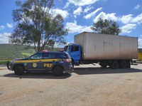 PRF prende caminhoneiro durante fiscalização na BR 381 em Itatiaiuçu (MG)