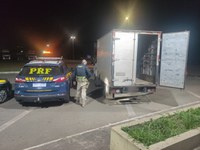 PRF prende indivíduo com veículo furtado na rodovia Fernão Dias em MG