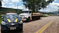 PRF intercepta caminhão carregado com adubo e frustra ação de estelionatários