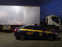 PRF prende dois homens que simularam roubo de carga avaliada em mais de R$ 160 mil