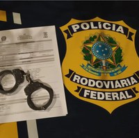 Em Uberlândia (MG), PRF prende foragido da justiça com passagens por homicídio e tráfico de drogas