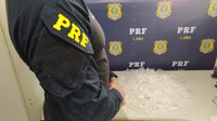 PRF apreende Cocaína com passageiro de ônibus na BR 116 em Leopoldina (MG)