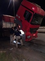 PRF apreende veículo transitando com placas falsas e detém seu condutor na BR 381 em Oliveira (MG)