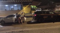 PRF recupera veículo furtado durante fiscalização na BR 262 em Rio Casca (MG)