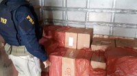 PRF apreende 13.000 maços de cigarros contrabandeados em Betim (MG)