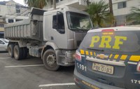 Em Simão Pereira (MG), PRF recupera caminhão roubado e prende um homem