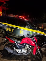 PRF localiza moto furtada ao vistoriar bagageiro de ônibus na BR 365 em MG