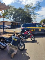 Em Patos de Minas (MG), PRF recupera 2 motocicletas furtadas