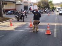 PRF realiza Operação Duas Rodas em Governador Valadares (MG)