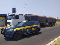 PRF recupera semirreboques adulterados em Uberaba (MG)