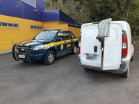 PRF recupera veículo com apropriação indébita em Realeza (MG)