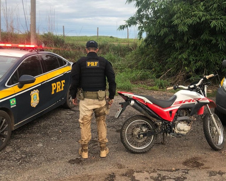 PRF recupera motocicleta roubada, em Marabá/PA