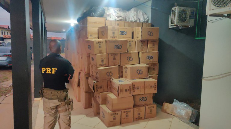 215 mil carteiras de cigarros contrabandeados foram apreendidas, em Vitória do Xingu/PA