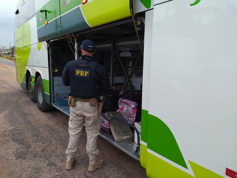 PRF apreende 20 kg de maconha, em São Miguel do Guamá/PA