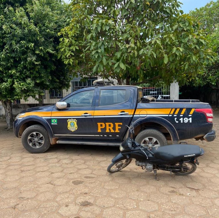 PRF recupera motocicleta roubada, em Abel Figueiredo/PA