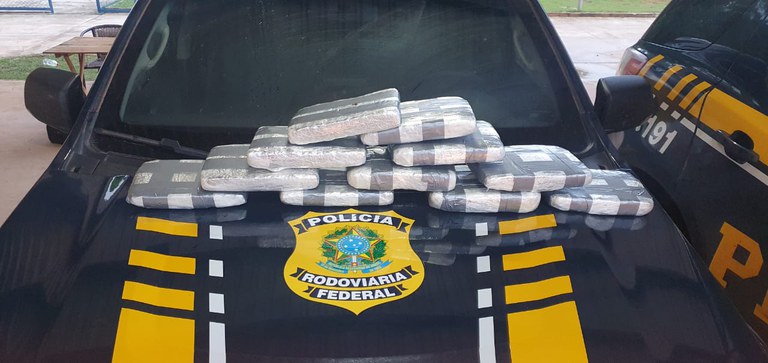 PRF apreende 11 kg de maconha, em Santarém/PA