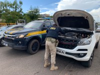 PRF recupera veículo roubado, em Santarém/PA