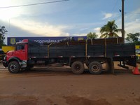 PRF apreende madeira transportada ilegalmente, em Itaituba/PA