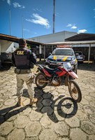PRF apreende veículo adulterado, em Tucuruí/PA