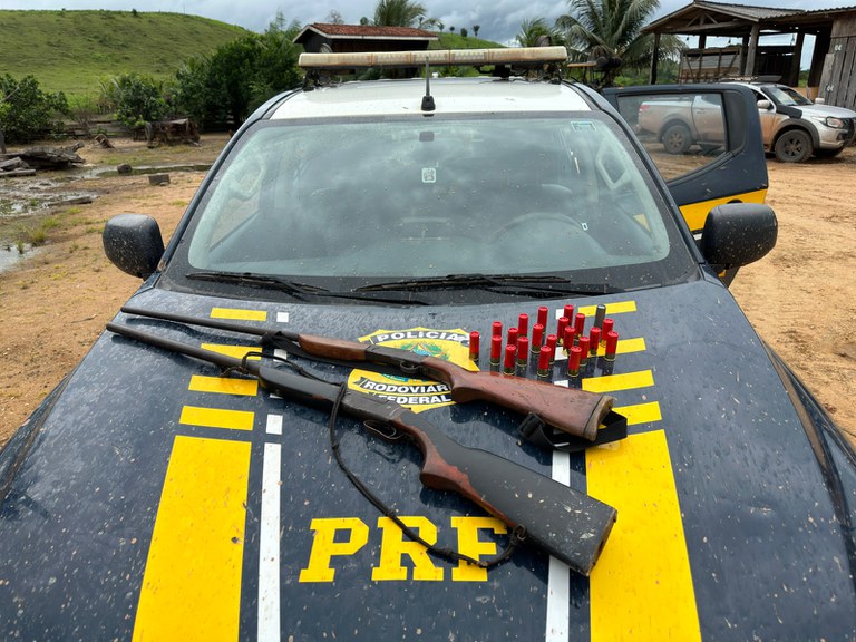 PRF, PF e MPF realizam operação conjunta e apreendem armas e munições, em Medicilândia/PA
