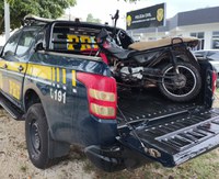 PRF recupera motocicleta roubada, em Castanhal/PA
