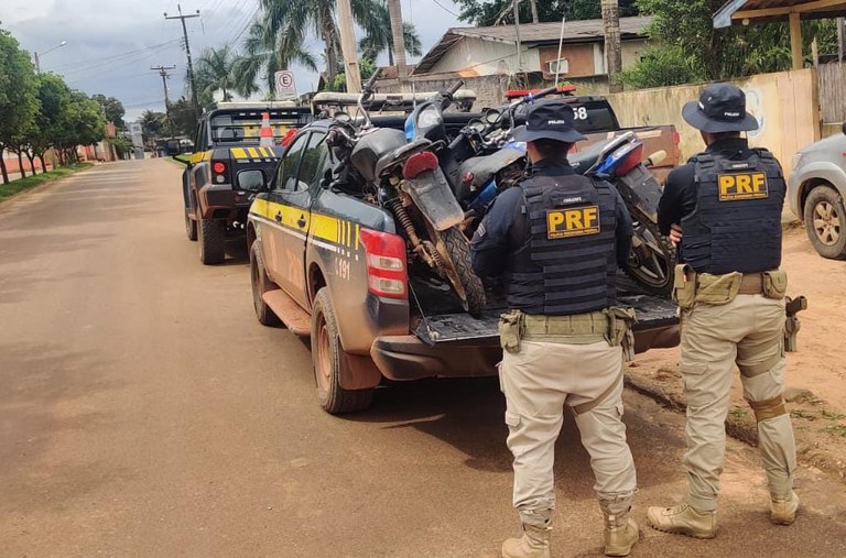 PRF apreende 03 motocicletas com restrição de roubo e adulteração, em Uruará/PA
