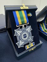 PRF homenageia policiais envolvidos na recaptura de fugitivos de Mossoró em solenidade de entrega de medalhas