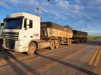 PRF apreende mais de 100 toneladas de manganês, em Marabá/PA