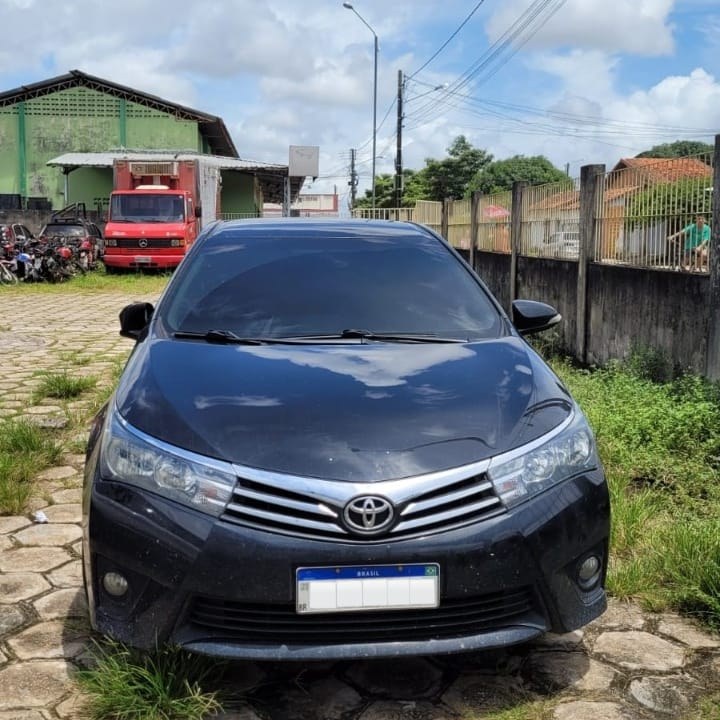 PRF apreende veículo clonado, em Castanhal/PA