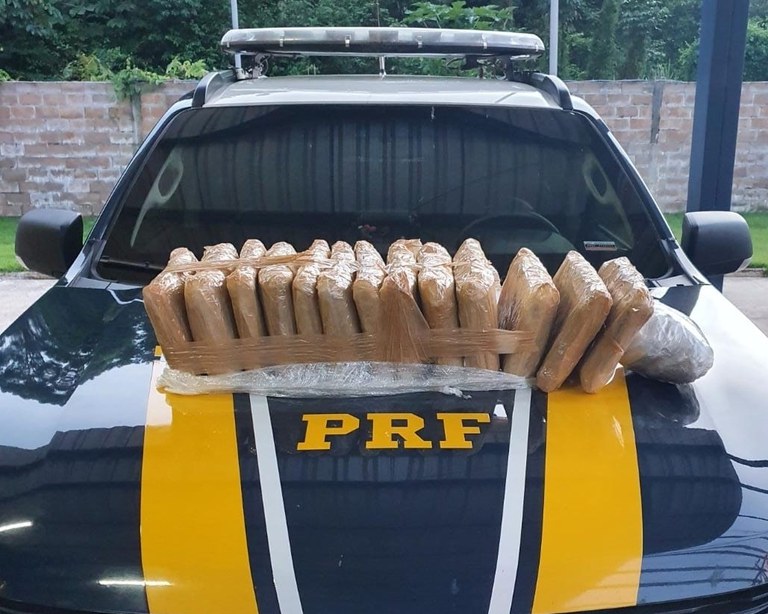PRF apreende 14 kg de maconha, em Santarém/PA