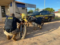 PRF apreende motocicleta com sinais de adulteração, em Brasil Novo/PA