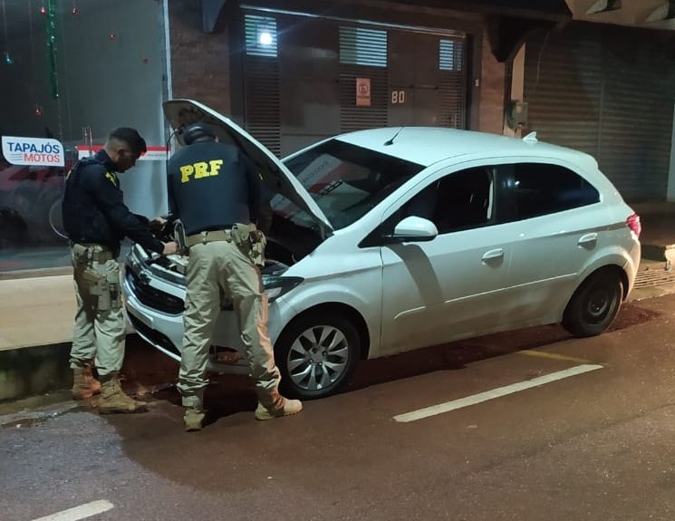 PRF recupera veículo roubado no estado do Ceará, em Itaituba/PA