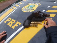 PRF apreende arma de fogo e munições, em Mãe do Rio/PA