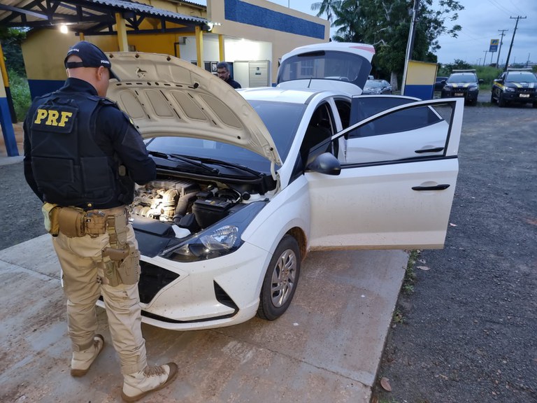 PRF recupera 2 veículos roubados, em menos de 24h, em Altamira/PA