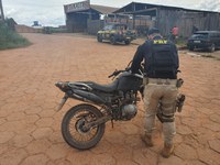 Em Anapú/PA, a PRF recupera motocicleta roubada e prende homem por Receptação
