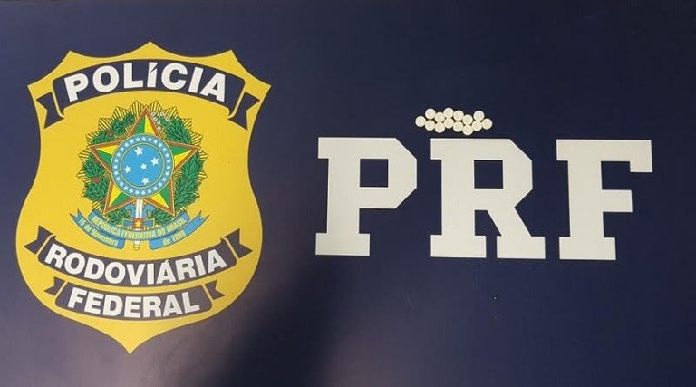 PRF flagra caminhoneiro com 13 comprimidos de anfetamina e maconha, em Cachoeira do Piriá/PA