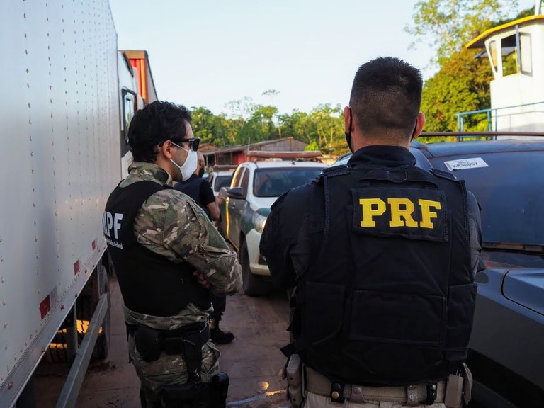 PRF do Pará atua na Operação Avarum 2 do MPF para combater a ocupação irregular de terras e o desmatamento ilegal