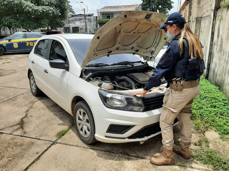 Em Castanhal/PA, a PRF recupera veículo roubado e prende homem por receptação