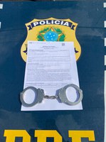 PRF detém motorista de caminhão com mandado de prisão em aberto, no município de Ipixuna do Pará/PA