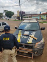 PRF encontra espingarda no interior de um carro em Altamira/PA