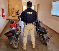 PRF recupera duas motos roubadas, em Brasil Novo/PA