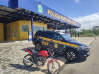 Motocicleta roubada há 6 dias em João Pessoa é recuperada pela PRF no litoral norte paraibano