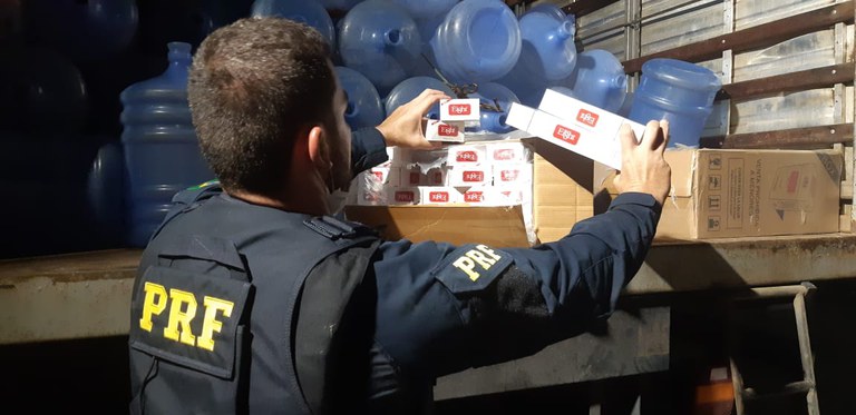 Prf Na Paraíba Apreende 250 Mil Maços De Cigarros Contrabandeados — Polícia Rodoviária Federal