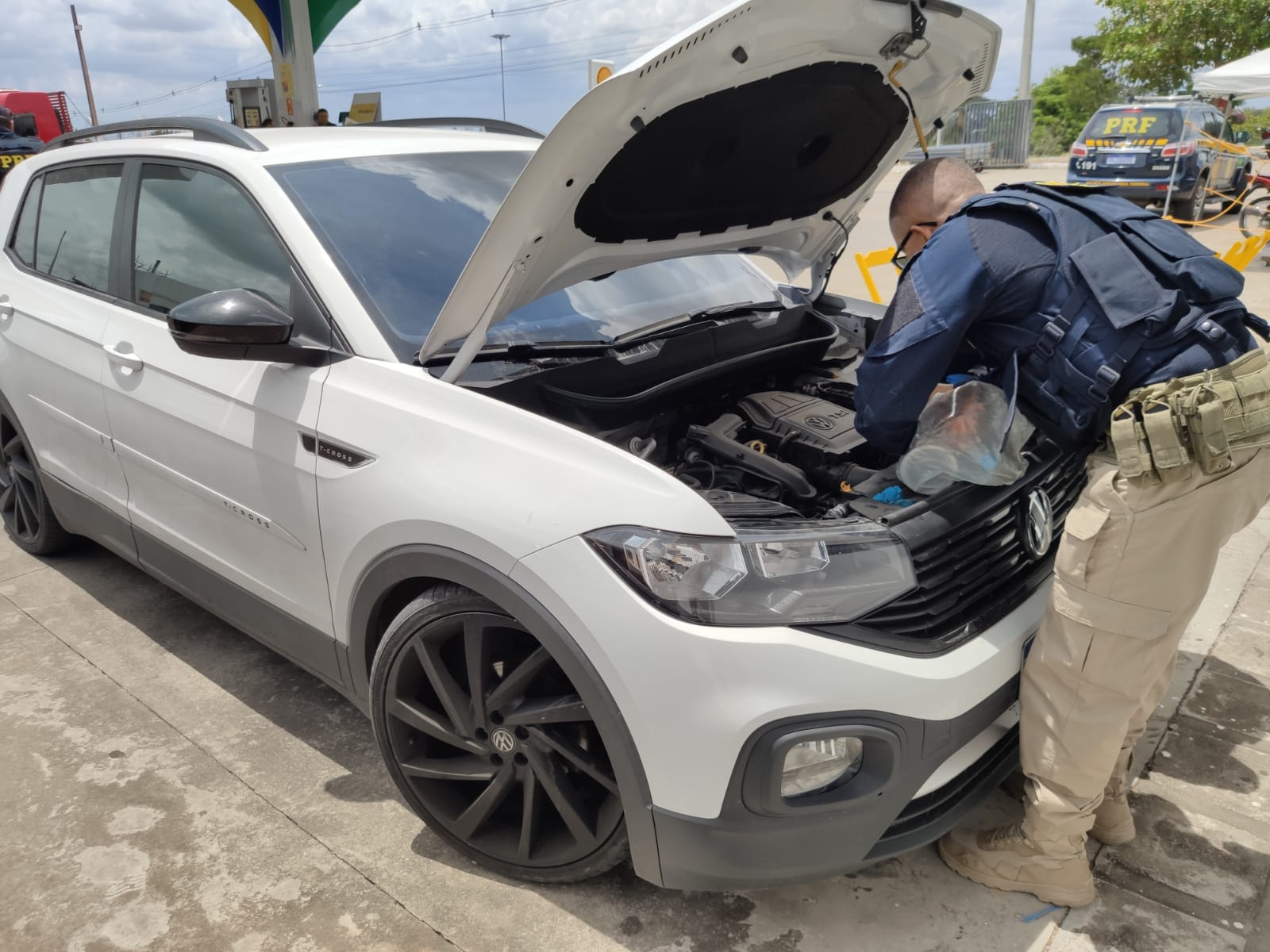 Policia e Caminhão Rebaixado - Rodando Pelo Brasil 